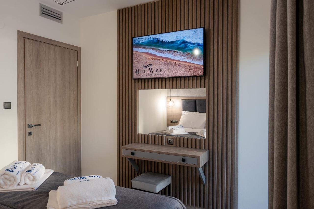 Blue Wave Luxury Suites Nea Iraklitsa Esterno foto