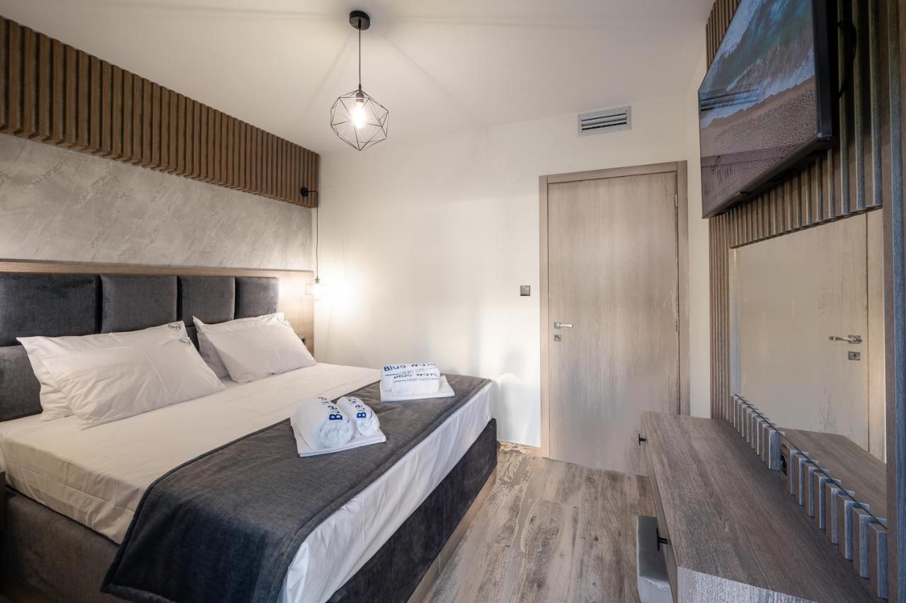 Blue Wave Luxury Suites Nea Iraklitsa Esterno foto
