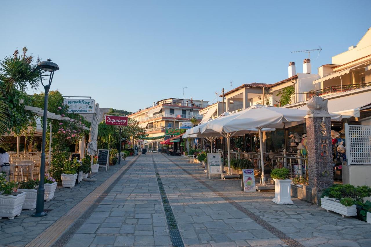Blue Wave Luxury Suites Nea Iraklitsa Esterno foto