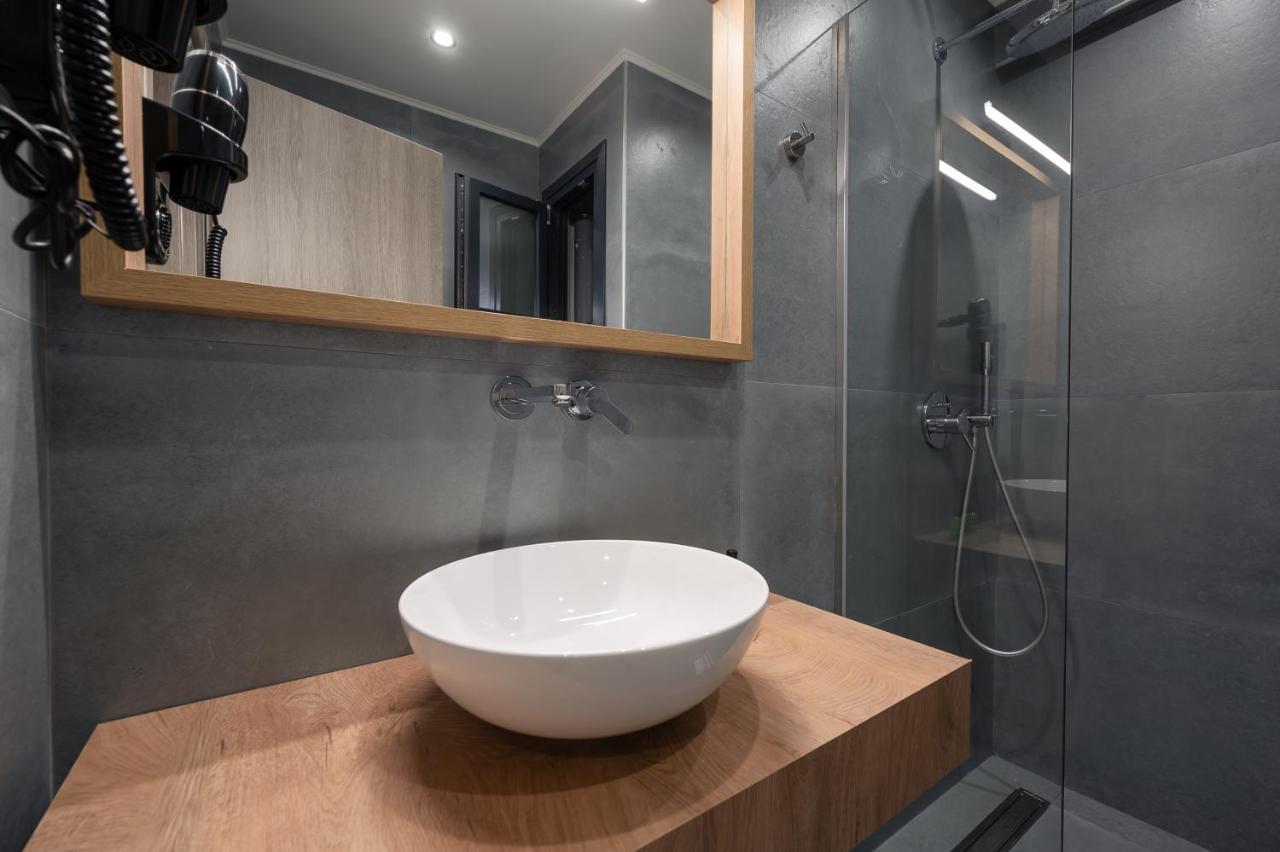 Blue Wave Luxury Suites Nea Iraklitsa Camera foto